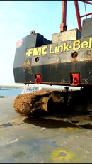 رافعة مجنزرة LINK-BELT LS518 من قطع الغيار