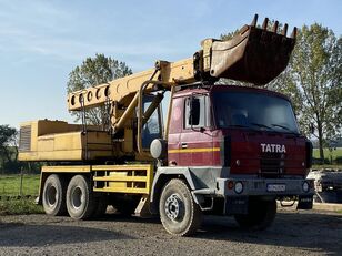 الحفارة ذات القادوس الجبهي Tatra 815