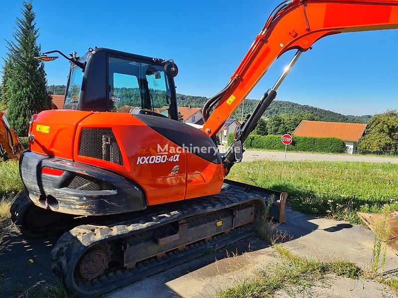 حفارة صغيرة Kubota KX080-4