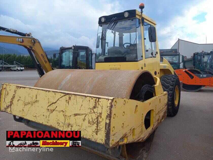 مدحلة لأعمال دك التربة BOMAG BW 219 DH