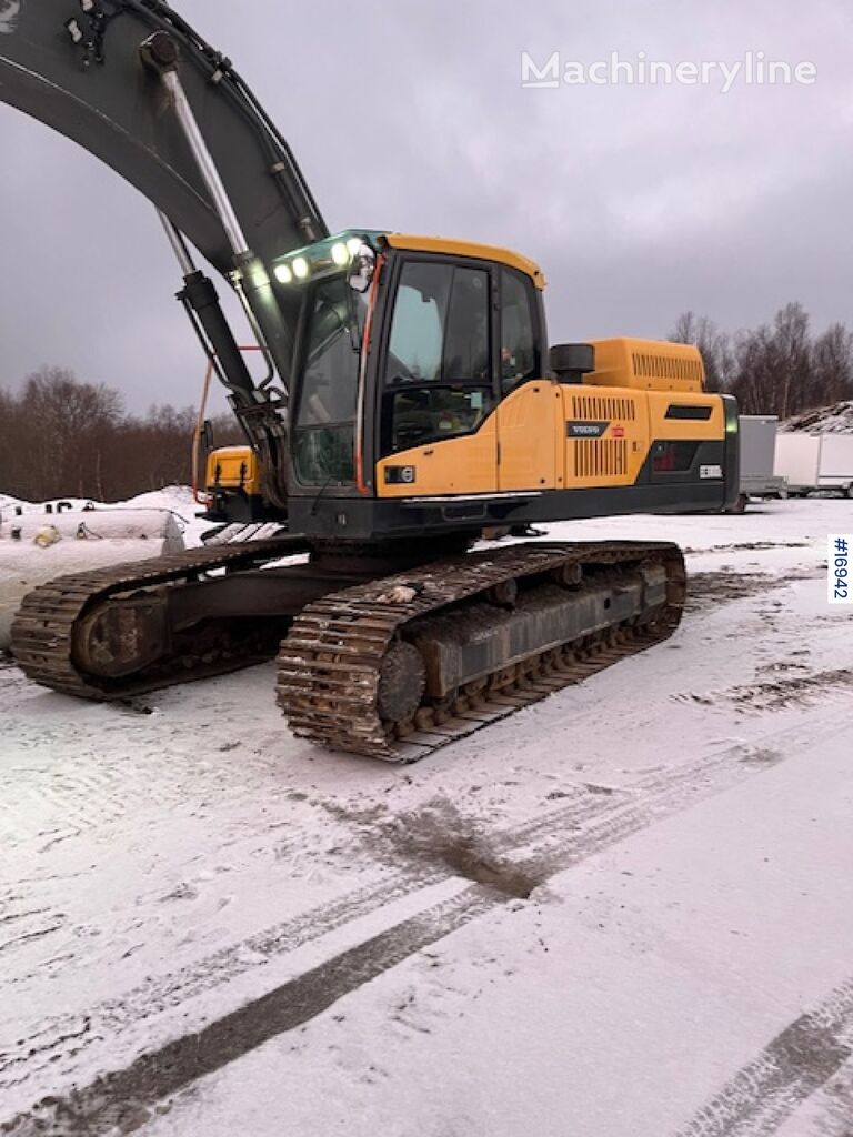 حفارة مجنزرة Volvo EC380DL