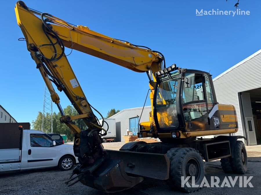 حفارة ذات العجلات JCB JS130W